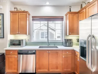 Photo #2: 21026714 Listing