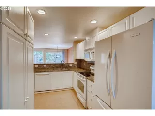 Photo #2: 21027024 Listing