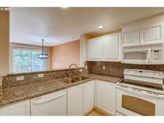 Photo #4: 21027024 Listing