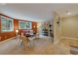 Photo #3: 21027183 Listing