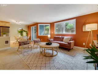 Photo #4: 21027183 Listing