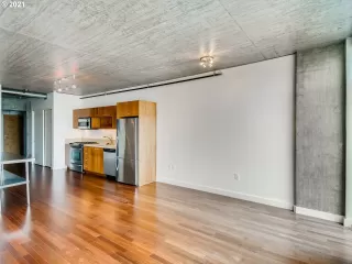 Photo #6: 21027938 Listing 