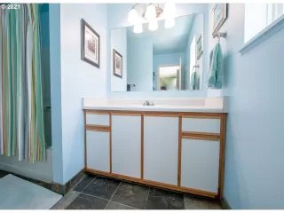 Photo #4: 21028078 Listing 