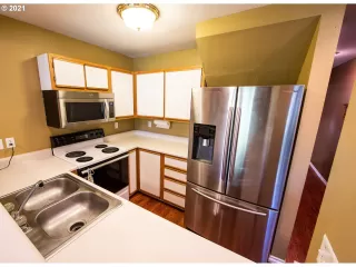 Photo #5: 21028078 Listing 