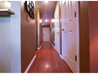 Photo #6: 21028078 Listing 