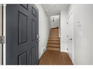 Photo #3: 210285532 Listing 