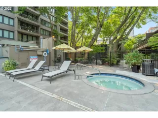 Photo #3: 21028749 Listing 