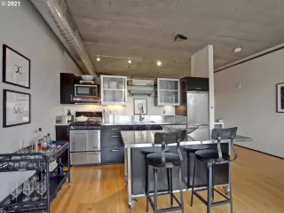 Photo #6: 21029216 Listing 