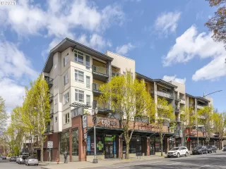 Photo #1: 21030145 Listing