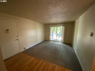 Photo #3: 21030170 Listing
