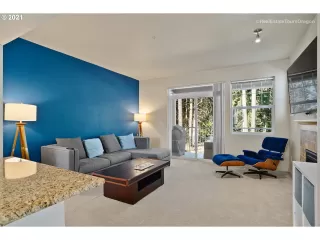 Photo #4: 21030315 Listing 