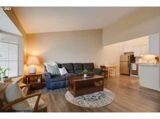 Photo #2: 21031128 Listing