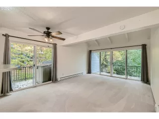 Photo #3: 21031972 Listing