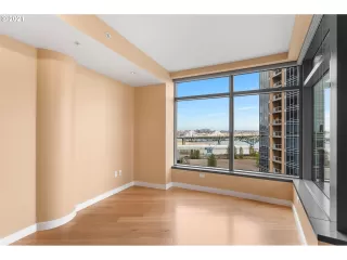 Photo #2: 21033654 Listing 