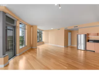 Photo #3: 21033654 Listing 