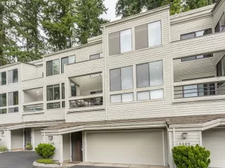 Photo #3: 21034151 Listing