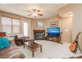 Photo #3: 21034447 Listing