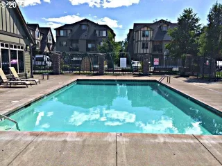 Photo #4: 21034606 Listing 