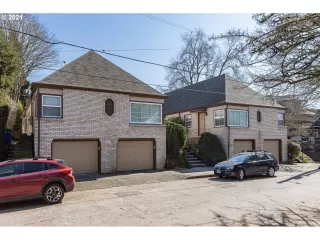 More Details about MLS # 21034629 : 130 SE 31ST AVE 5