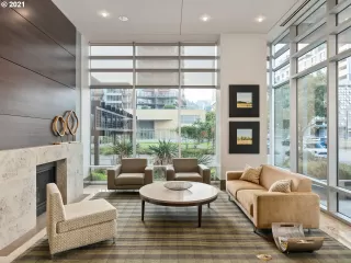 Photo #3: 21037553 Listing