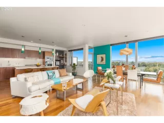 Photo #6: 21037628 Listing