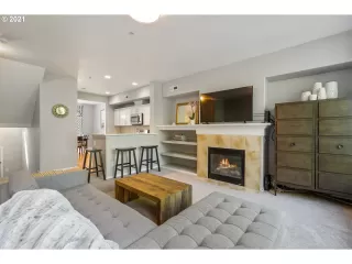 Photo #3: 21037922 Listing