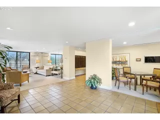 Photo #2: 21038055 Listing