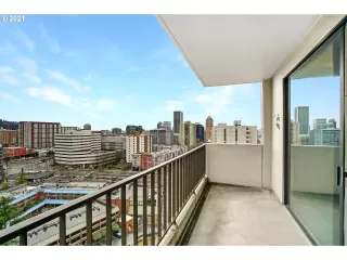 Photo #3: 21038055 Listing