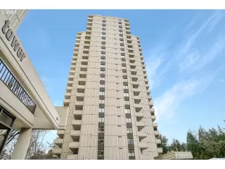 Photo #4: 21038055 Listing