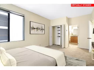 Photo #5: 21038055 Listing