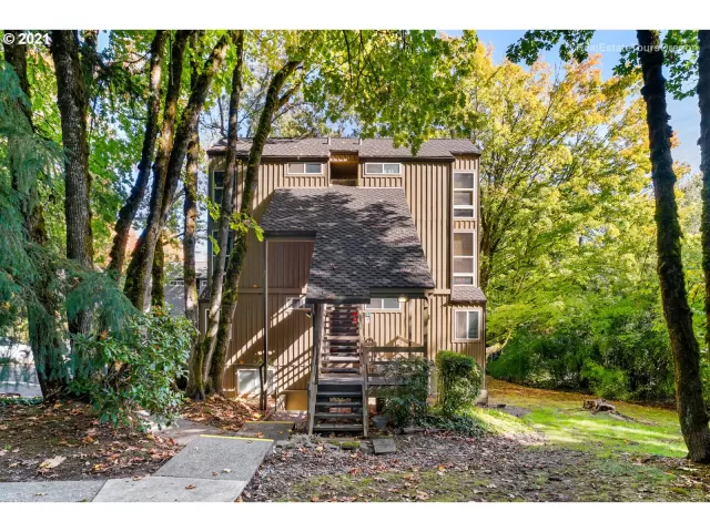 MLS: 21038712 Condo For Sale