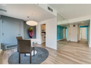 Photo #5: 21039026 Listing