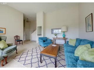 Photo #2: 21040282 Listing