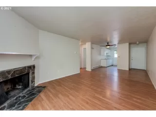 Photo #2: 21041258 Listing 