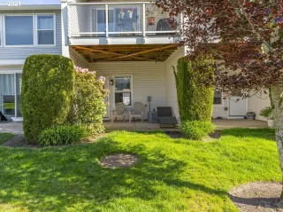 Photo #3: 21041377 Listing