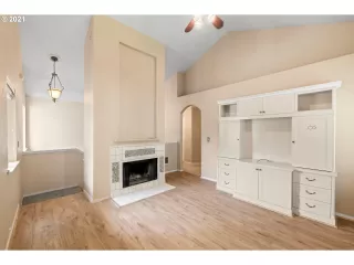 Photo #1: 21041464 Listing