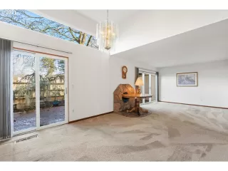 Photo #4: 21042052 Listing 