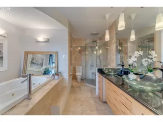 Photo #2: 21042142 Listing 