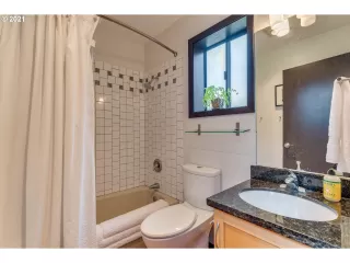 Photo #4: 21042142 Listing 