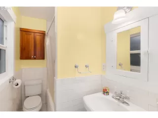 Photo #3: 21042151 Listing 