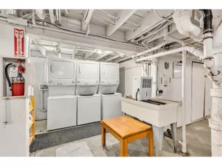 Photo #6: 21042151 Listing 