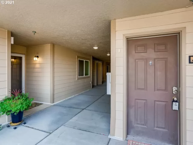 MLS: 21042354 Condo For Sale