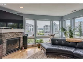 Photo #2: 21044534 Listing 