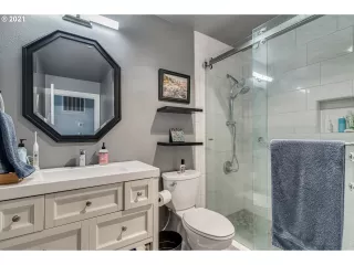 Photo #3: 21044534 Listing 