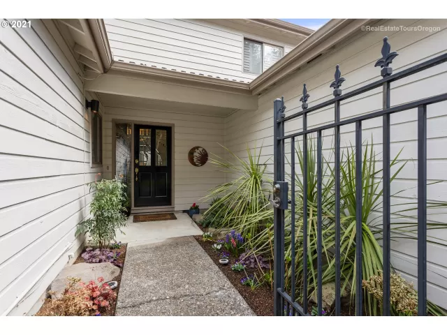 MLS: 21045290 Condo For Sale