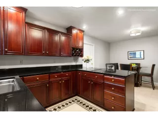 Photo #2: 21045290 Listing