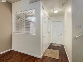 Photo #3: 21045403 Listing