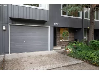 Photo #2: 21046517 Listing 