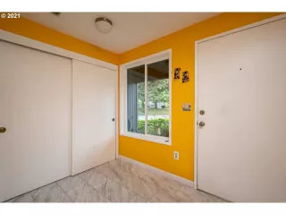 Photo #4: 21046517 Listing 