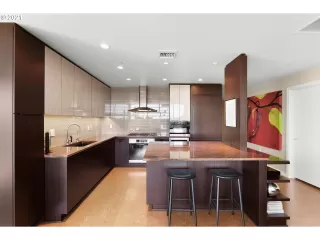 Photo #4: 21046840 Listing 